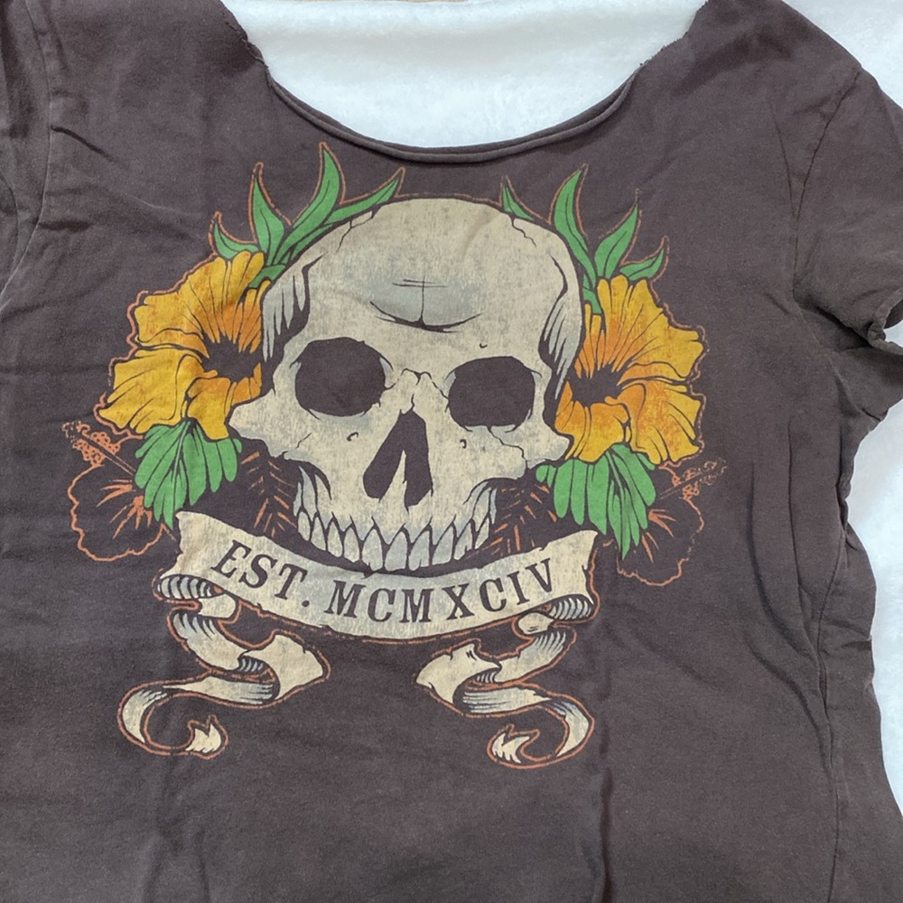 Vintage Green Graphic Short Sleeve T-Shirt - Picture 2 of 4